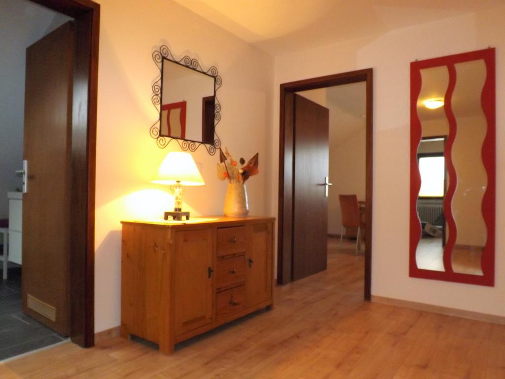 Feriendomizil Am Rheinbogen Apartment Altlussheim Exterior photo